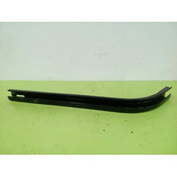 Recambio de soporte / guia puerta corredera para peugeot partner tepee active 1.2 pure tech 110 referencia OEM IAM 9684585680 LA