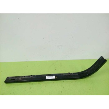 Recambio de soporte / guia puerta corredera para peugeot partner tepee active 1.2 pure tech 110 referencia OEM IAM 9684585580 LA
