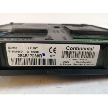 Recambio de caja reles / fusibles para renault megane iii berlina 5 p 1.2 16v referencia OEM IAM 284B17288R S180098501 