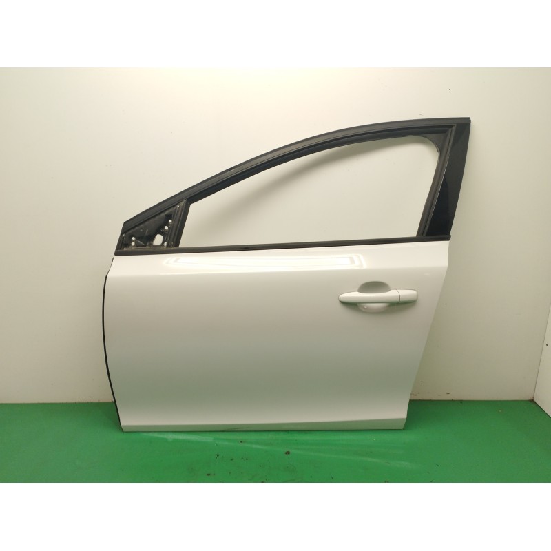 Recambio de puerta delantera izquierda para volvo v40 1.6 diesel cat referencia OEM IAM 31278464  