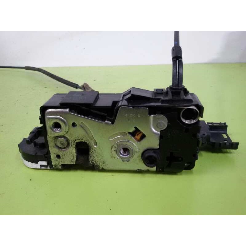 Recambio de cerradura puerta delantera derecha para peugeot 207 confort referencia OEM IAM 24094158  