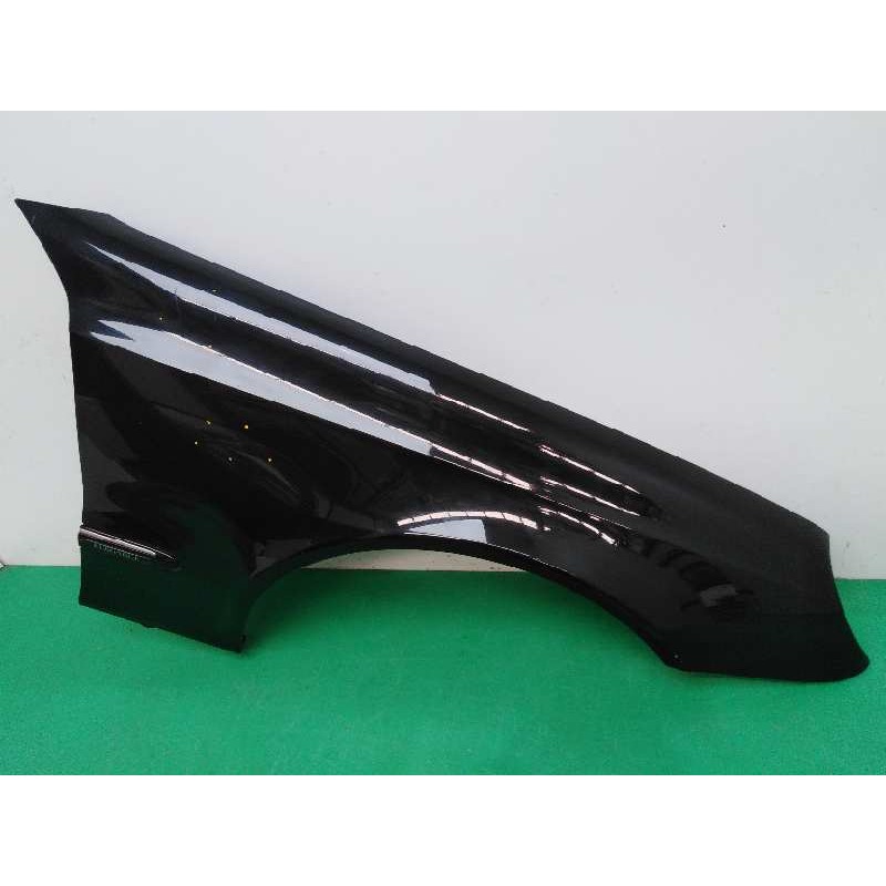 ALETA DELANTERA DERECHA