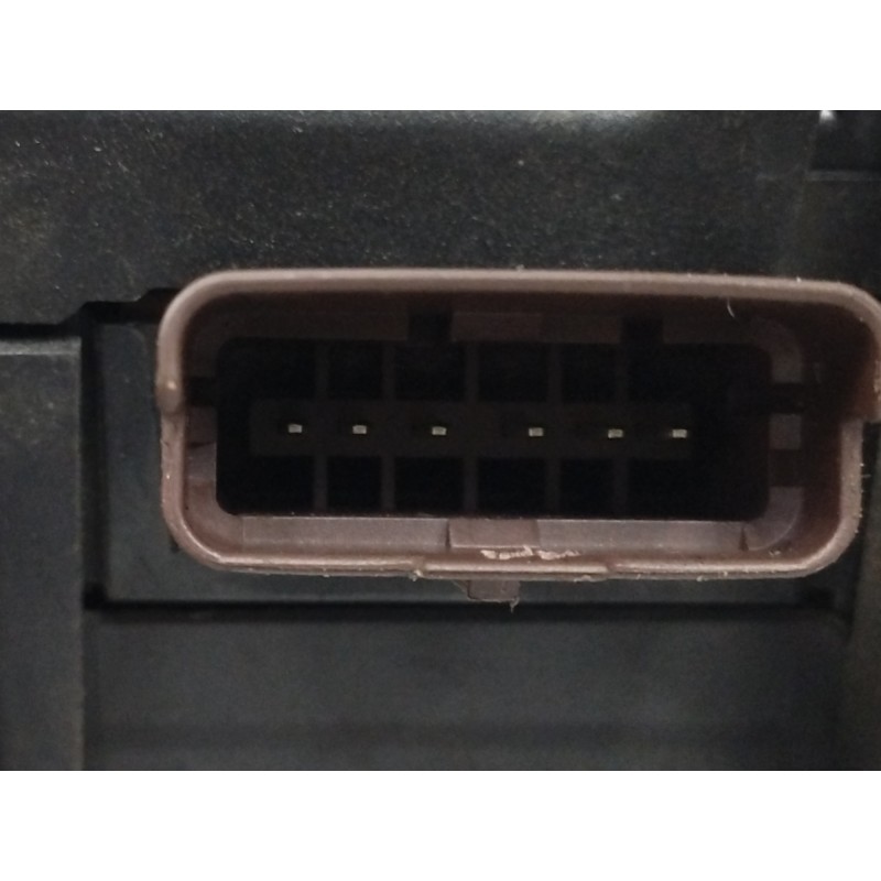 CAJA RELES / FUSIBLES