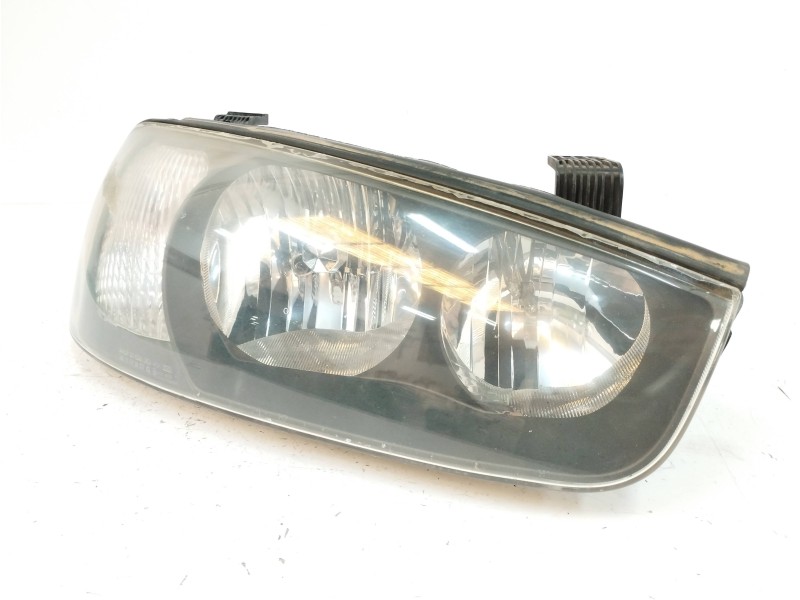 Recambio de faro derecho para hyundai elantra (xd) 1.6 16v cat referencia OEM IAM 921022DXXX  