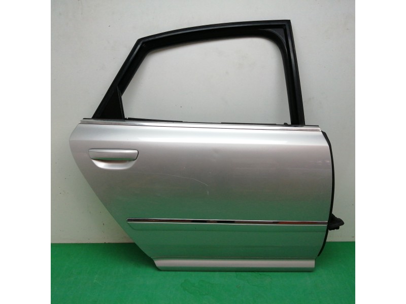 Recambio de puerta trasera derecha para audi a8 (4e2) 3.0 v6 24v tdi referencia OEM IAM 4E0833052C OBSERVAR FOTOS 