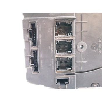 Recambio de caja reles / fusibles para renault megane ii classic berlina confort dynamique referencia OEM IAM 8200351182 S118400