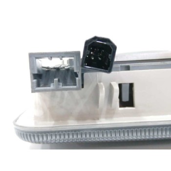 Recambio de luz interior para fiat panda (319) 1.3 16v m-jet cat referencia OEM IAM 7355918350 0884200 1520400000