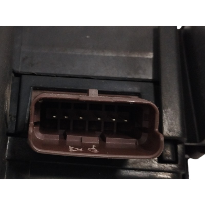 CAJA RELES / FUSIBLES