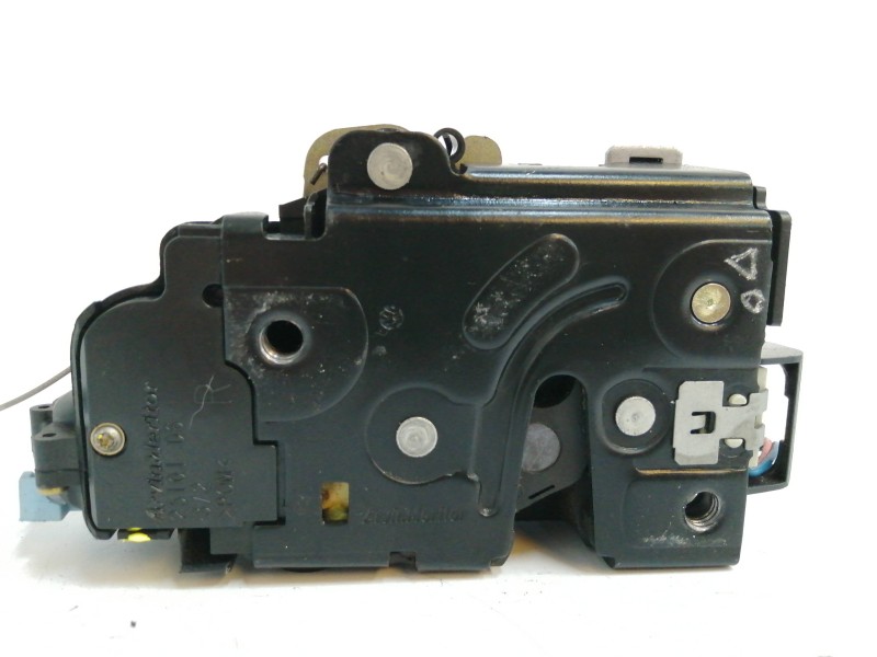 Recambio de cerradura puerta trasera derecha para skoda octavia berlina (1z3) 2.0 16v fsi referencia OEM IAM 7L0839016  
