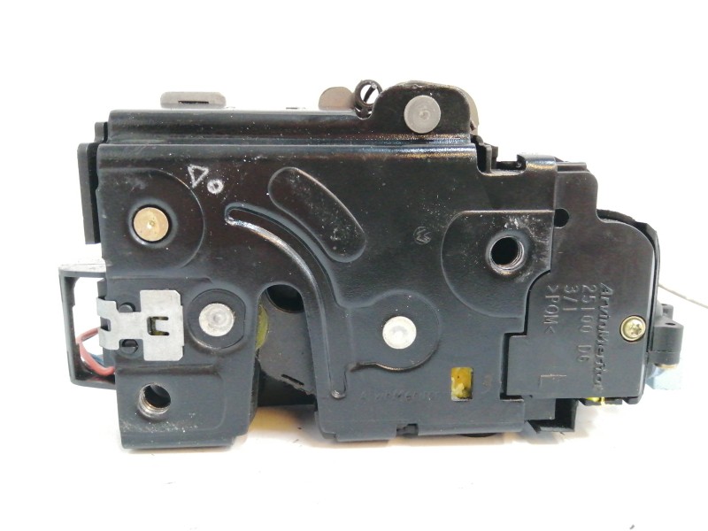 Recambio de cerradura puerta trasera izquierda para skoda octavia berlina (1z3) 2.0 16v fsi referencia OEM IAM 7L0839015  