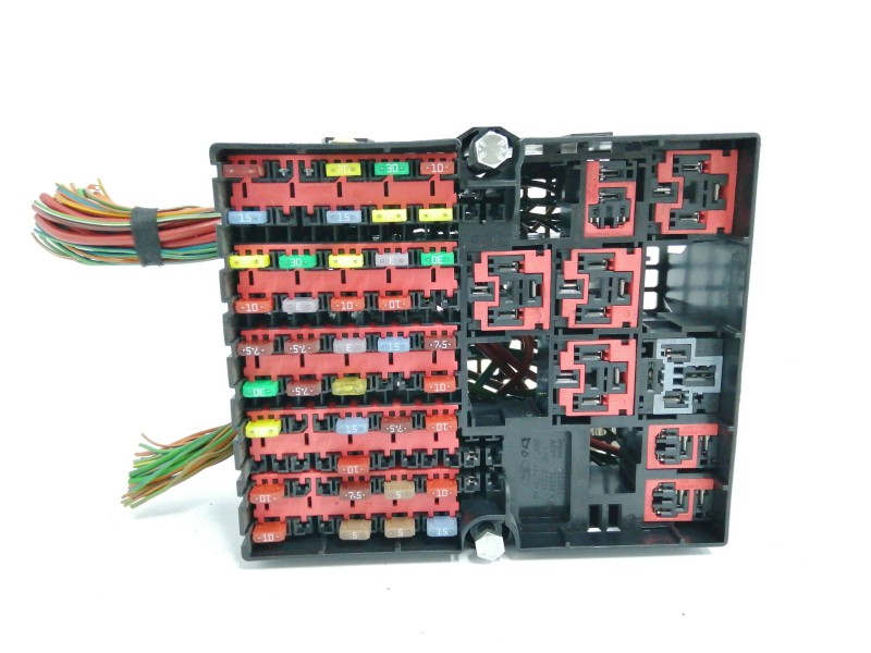 Recambio de caja reles / fusibles para ford fiesta (cbk) 1.6 tdci cat referencia OEM IAM 2S6T14A073AC 6S6T14401HCG 