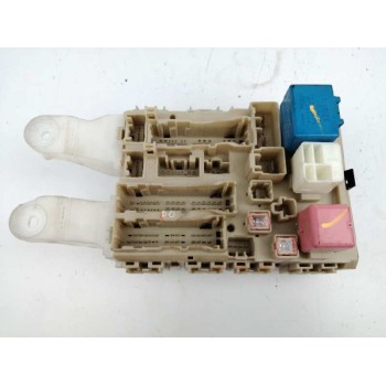 CAJA RELES / FUSIBLES 8273002J71 037412B21 330912B28