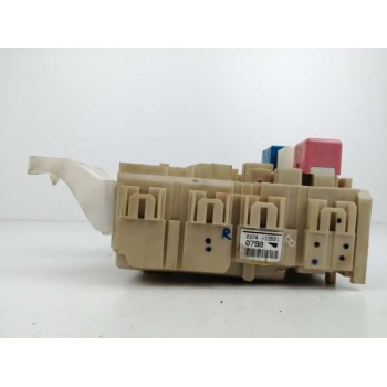 Recambio de caja reles / fusibles para toyota auris active referencia OEM IAM 8273002J71 037412B21 330912B28