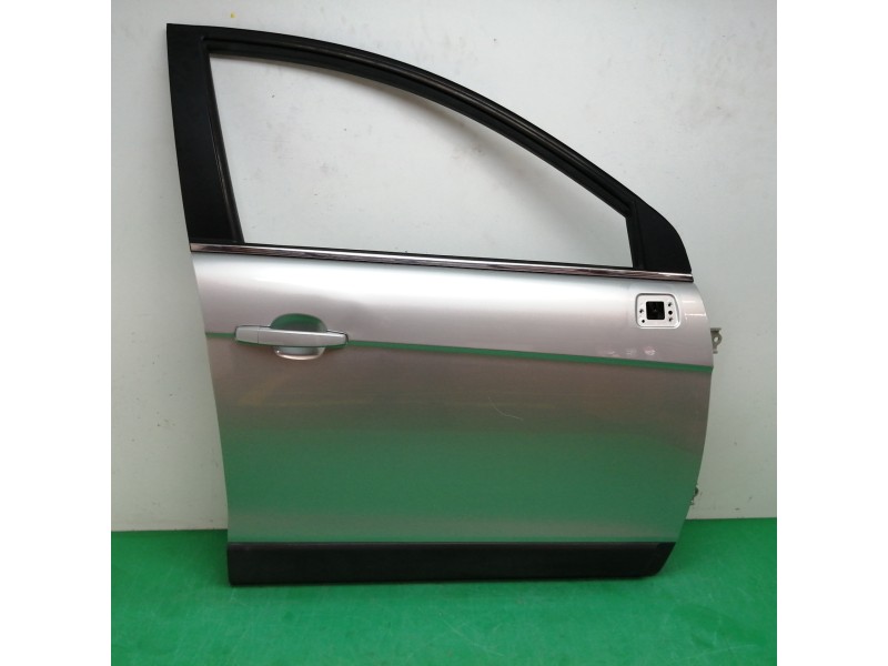 Recambio de puerta delantera derecha para chevrolet captiva 2.0 diesel cat referencia OEM IAM 42352070 OBSERVAR FOTOS Recambio de puerta delantera derecha para chevrolet captiva 2.0 diesel cat referencia OEM IAM 42352070 OBSERVAR FOTOS