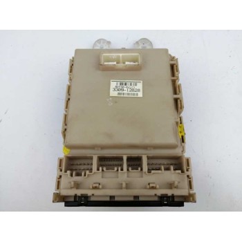 Recambio de caja reles / fusibles para toyota auris active referencia OEM IAM 8273002J71 037412B21 330912B28