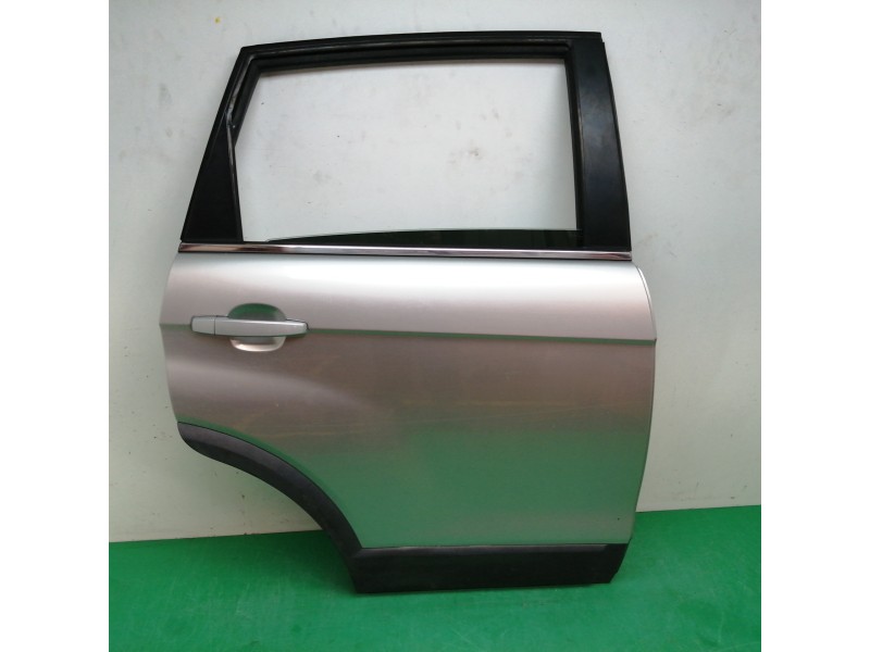 Recambio de puerta trasera derecha para chevrolet captiva 2.0 diesel cat referencia OEM IAM 94543753 OBSERVAR FOTOS Recambio de puerta trasera derecha para chevrolet captiva 2.0 diesel cat referencia OEM IAM 94543753 OBSERVAR FOTOS