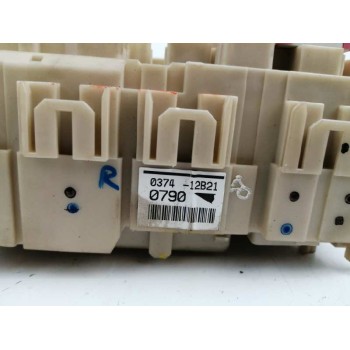 Recambio de caja reles / fusibles para toyota auris active referencia OEM IAM 8273002J71 037412B21 330912B28