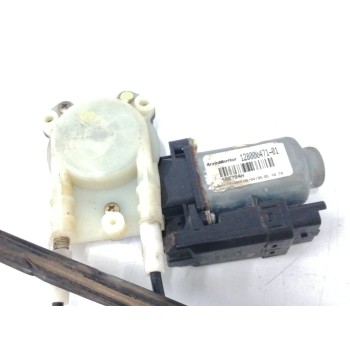 Recambio de elevalunas delantero izquierdo para renault megane ii berlina 3p 1.6 16v referencia OEM IAM FUNDA 8200325138 