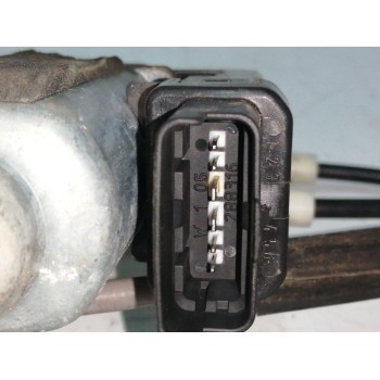 Recambio de elevalunas delantero izquierdo para renault megane ii berlina 3p 1.6 16v referencia OEM IAM FUNDA 8200325138 