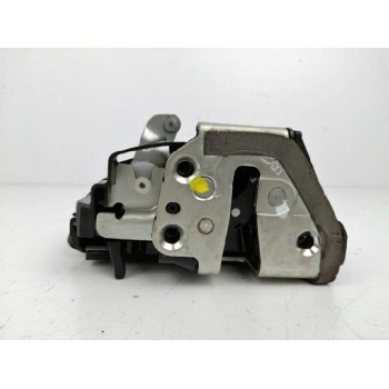 Recambio de cerradura puerta trasera izquierda para toyota auris active referencia OEM IAM   