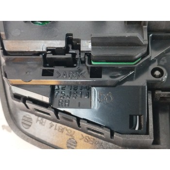 Recambio de mando volante para subaru xv (g5) 2.0 cat referencia OEM IAM 75J814 LADO DERECHO 