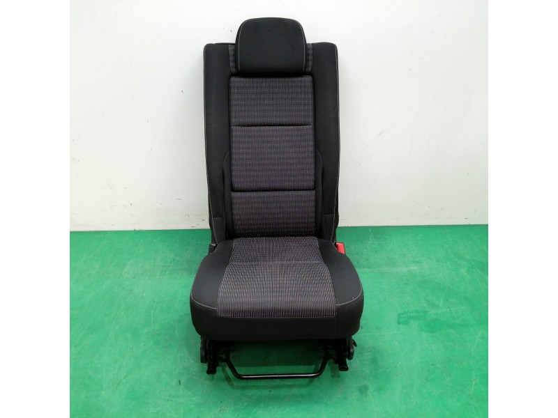 Recambio de asiento trasero medio para toyota verso 1.8 16v cat referencia OEM IAM Recambio de asiento trasero medio para toyota verso 1.8 16v cat referencia OEM IAM