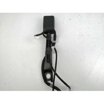 Recambio de enganche cinturon derecho para toyota auris active referencia OEM IAM G3729 DELANTERO 674991