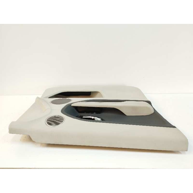 GUARNECIDO PUERTA DELANTERA IZQUIERDA