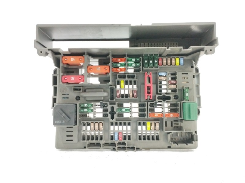 Recambio de caja reles / fusibles para bmw serie 3 berlina (e90) 320d efficientdynamics edition referencia OEM IAM 9119446 Recambio de caja reles / fusibles para bmw serie 3 berlina (e90) 320d efficientdynamics edition referencia OEM IAM 9119446