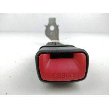 Recambio de enganche cinturon derecho para toyota auris active referencia OEM IAM 07479 TRASERO 