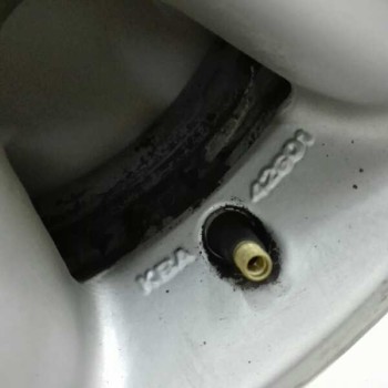 Recambio de llanta para ford maverick (ml) glx referencia OEM IAM KBA42601 6JX15H2 ET25 H92SX AAA 5051997