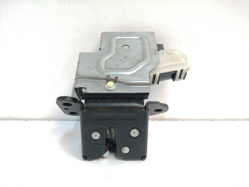 Recambio de cerradura maletero / porton para mazda 2 lim. (de) 1.4 diesel cat referencia OEM IAM C6728  
