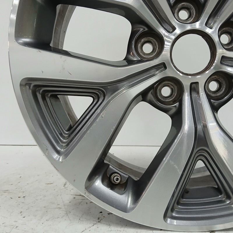 LLANTA 6 5JX17 OFFSET40 5H 5X114