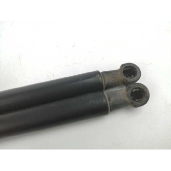 Recambio de amortiguadores maletero / porton para toyota auris active referencia OEM IAM 6896002081 6895002091 