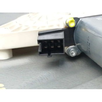 Recambio de elevalunas delantero derecho para mercedes-benz clase b (w245) 170 (245.232) referencia OEM IAM FUNDA A1697203079 