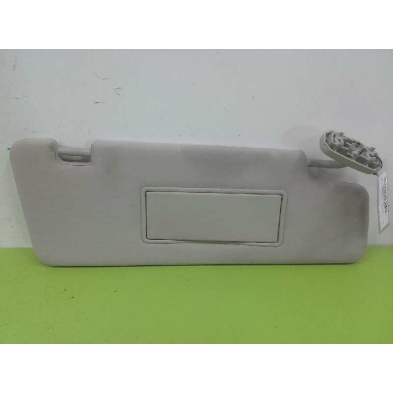 Recambio de parasol derecho para land rover discovery 4 tdv6 se referencia OEM IAM LR011962  