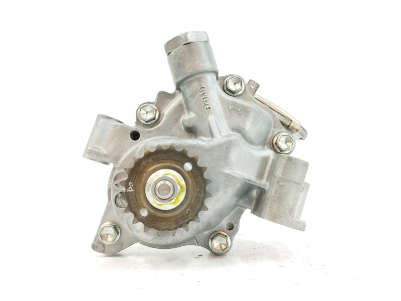 Recambio de bomba aceite para toyota auris hybrid active referencia OEM IAM 37040  