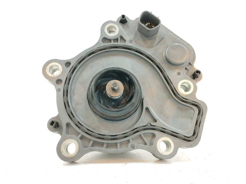 Recambio de bomba agua para toyota auris hybrid active referencia OEM IAM   