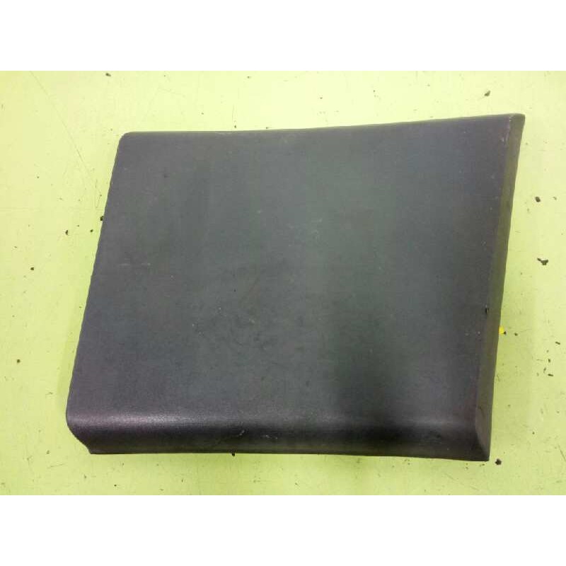 Recambio de molduras delanteras para peugeot boxer furgoneta 2.2 hdi 130 referencia OEM IAM 1306892070 IZQUIERDA 