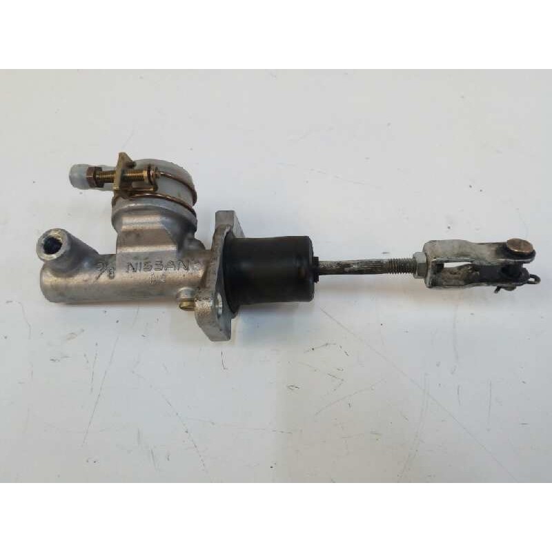 Recambio de bomba embrague para nissan cabstar 01.04  3.0 diesel referencia OEM IAM   