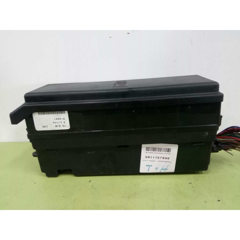 Recambio de caja reles / fusibles para land rover discovery 4 tdv6 se referencia OEM IAM CH2214290KB  