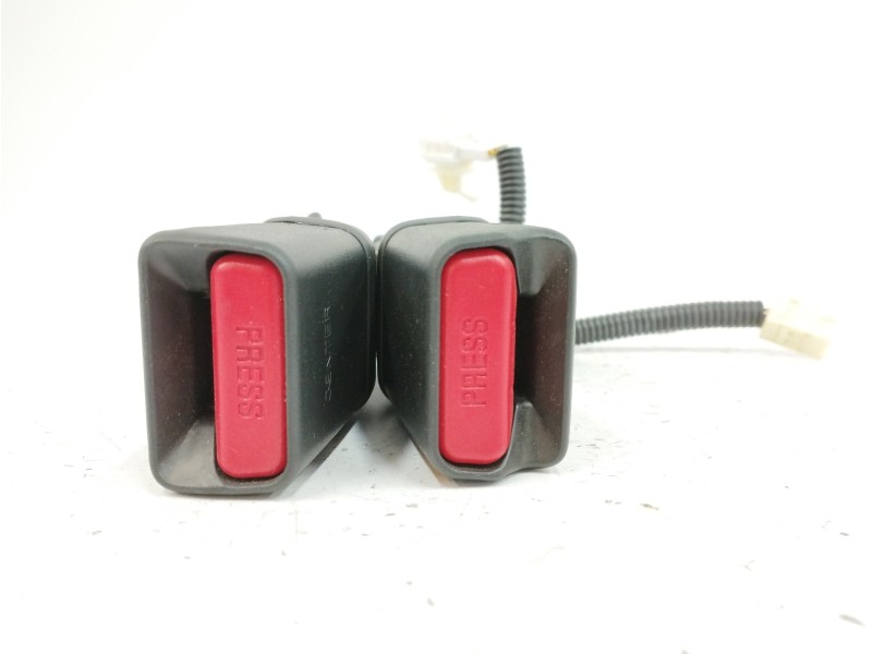 Recambio de enganche cinturon izquierdo para subaru xv (g5) 2.0 cat referencia OEM IAM  TRASERO 