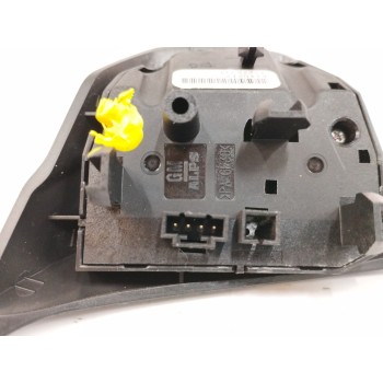 Recambio de mando volante para opel corsa d 1.2 16v lpg referencia OEM IAM 13222331 LADO IZQUIERDO 