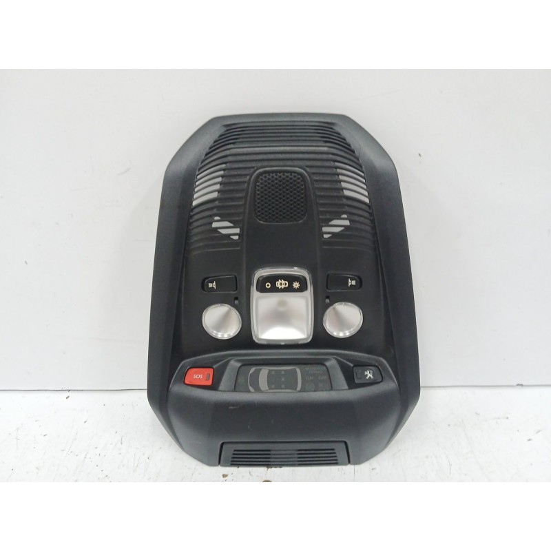 Recambio de luz interior para peugeot 3008 ii suv (mc_, mr_, mj_, m4_) hybrid referencia OEM IAM 9814584177  