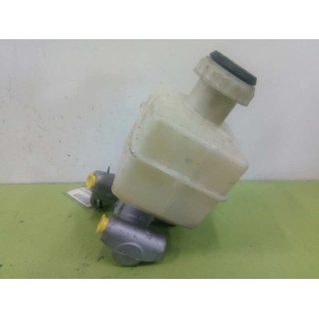 Recambio de bomba freno para land rover discovery 4 tdv6 se referencia OEM IAM 74471269C  