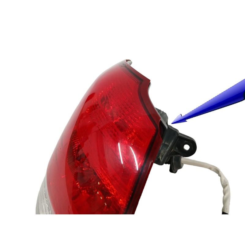 PILOTO TRASERO IZQUIERDO OBSERVAR FOTO