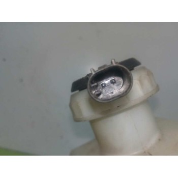 Recambio de bomba freno para land rover discovery 4 tdv6 se referencia OEM IAM 74471269C  