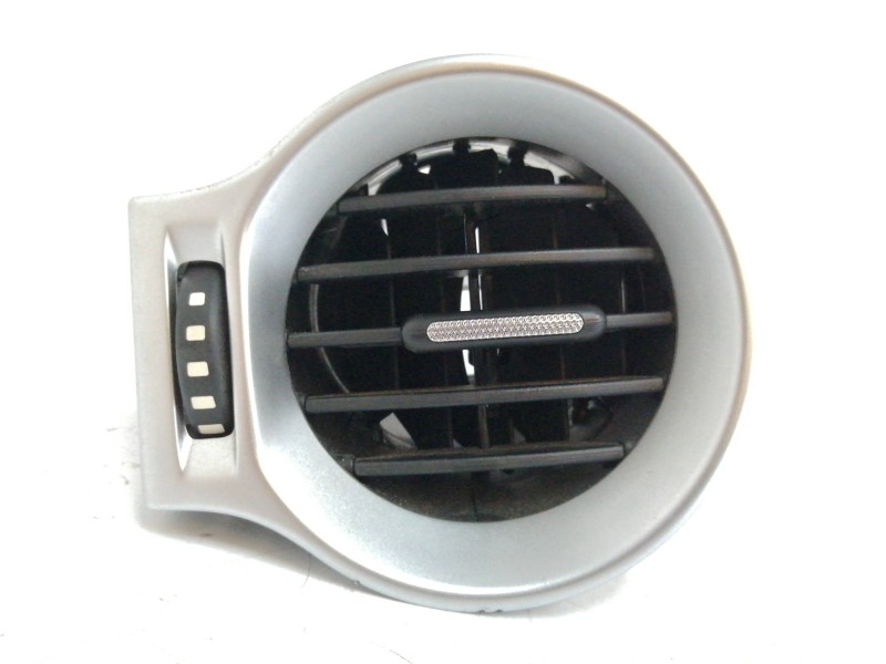 Recambio de rejilla aireadora para renault koleos 2.0 dci diesel fap referencia OEM IAM 68761JY00A LADO IZQUIERDO Recambio de rejilla aireadora para renault koleos 2.0 dci diesel fap referencia OEM IAM 68761JY00A LADO IZQUIERDO