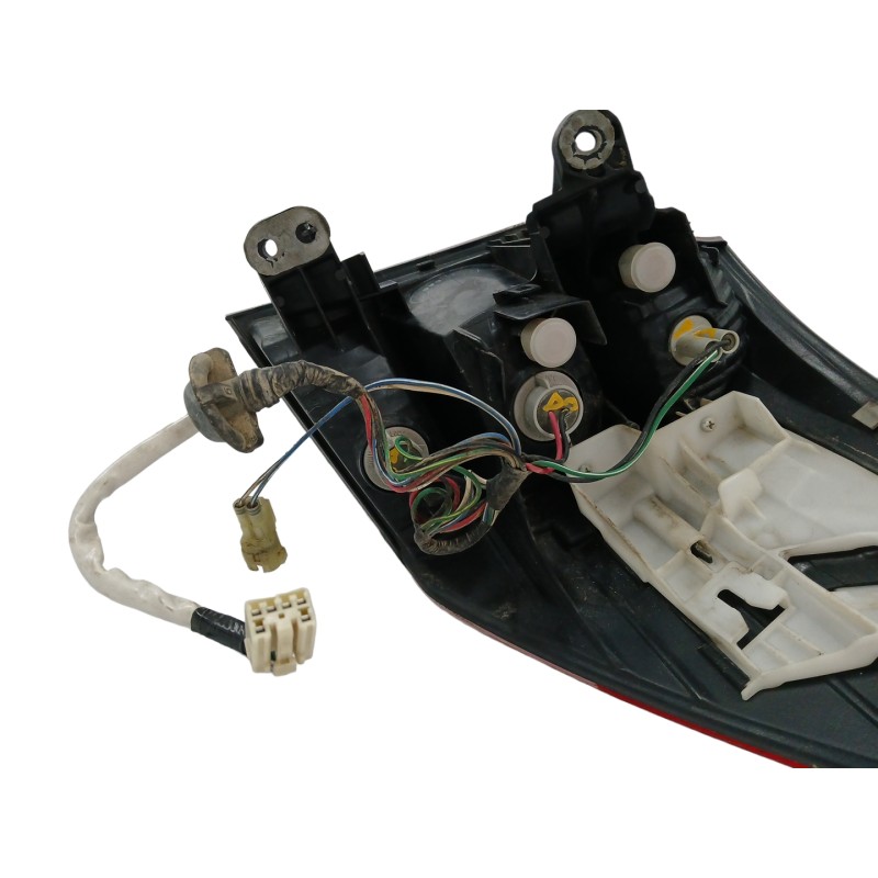 PILOTO TRASERO IZQUIERDO OBSERVAR FOTO