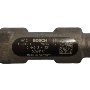 Recambio de rampa inyectora para opel insignia berlina 2.0 16v cdti referencia OEM IAM 55576177 0445214221 